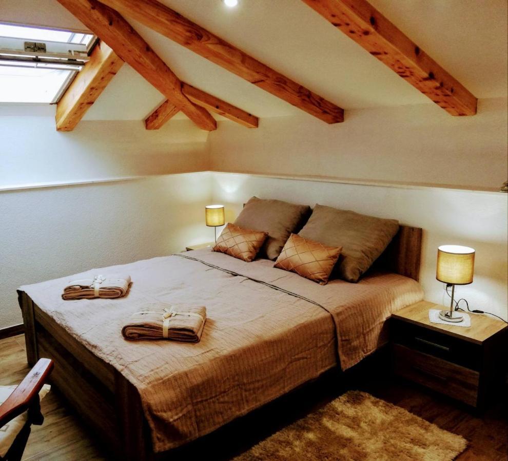 Lux Attic Old Town Rab Apartment Rab Town Luaran gambar